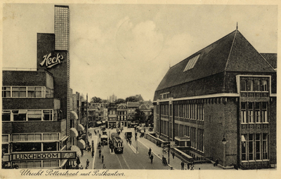 604348 Gezicht in de Potterstraat te Utrecht, met rechts de zijgevel van het hoofdpostkantoor (Neude 11) en links ...